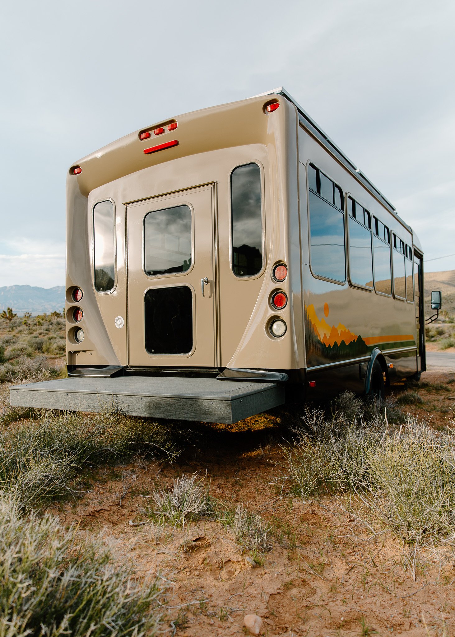 Custom Shuttle Bus thumbnail 3