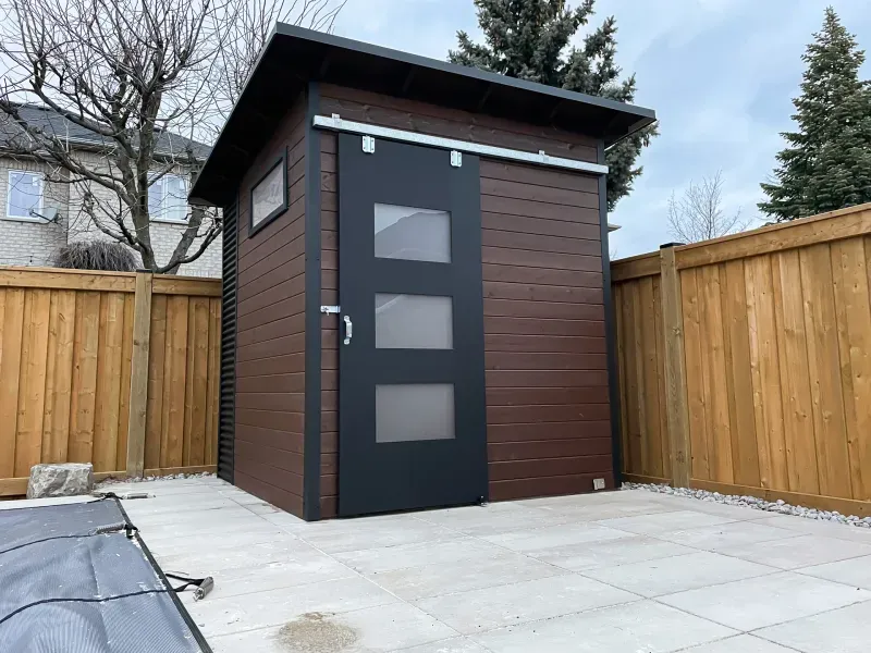 D.C - A Sharp, Clean Poolshed photo 1