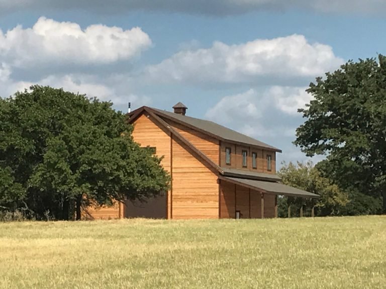 Coach House 84 ft thumbnail 15