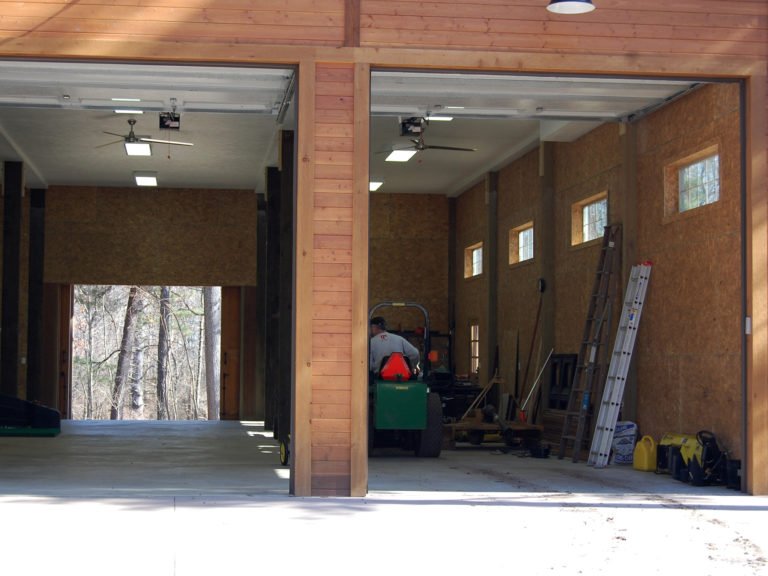 Coach House 84 ft thumbnail 9