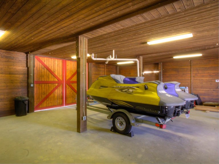Denali Barn Apartment 36 ft thumbnail 29