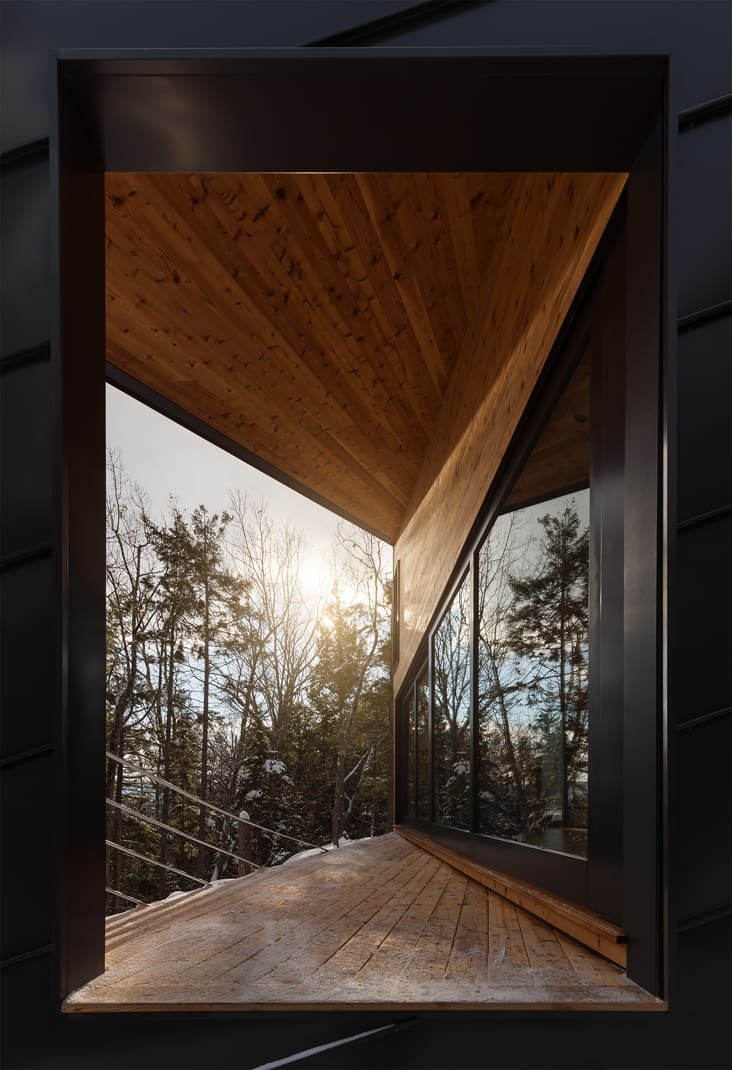 Cabin on a Rock thumbnail 6