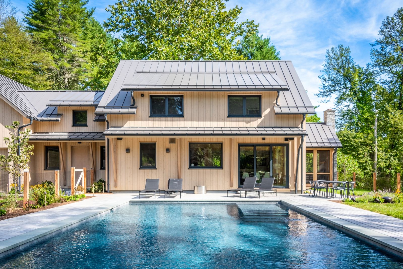 Housatonic River House photo 1