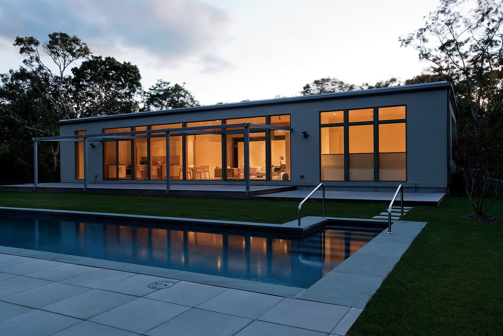 Long Island Modern photo 1
