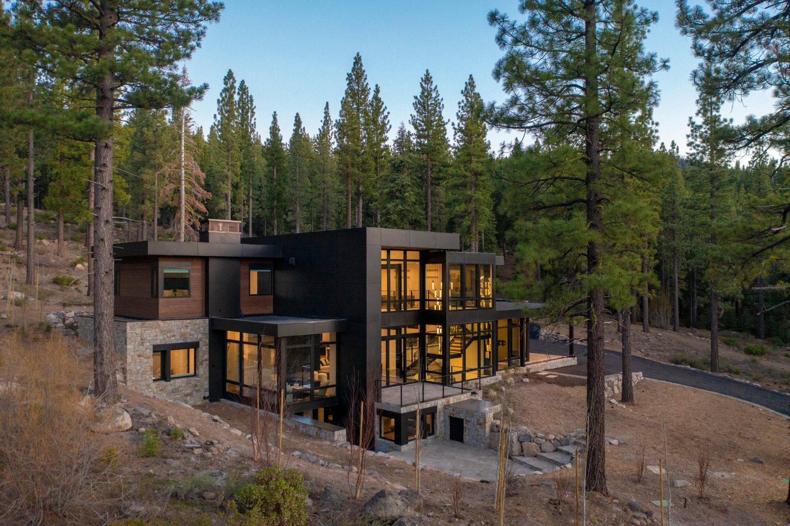 Truckeelt Ca thumbnail 2