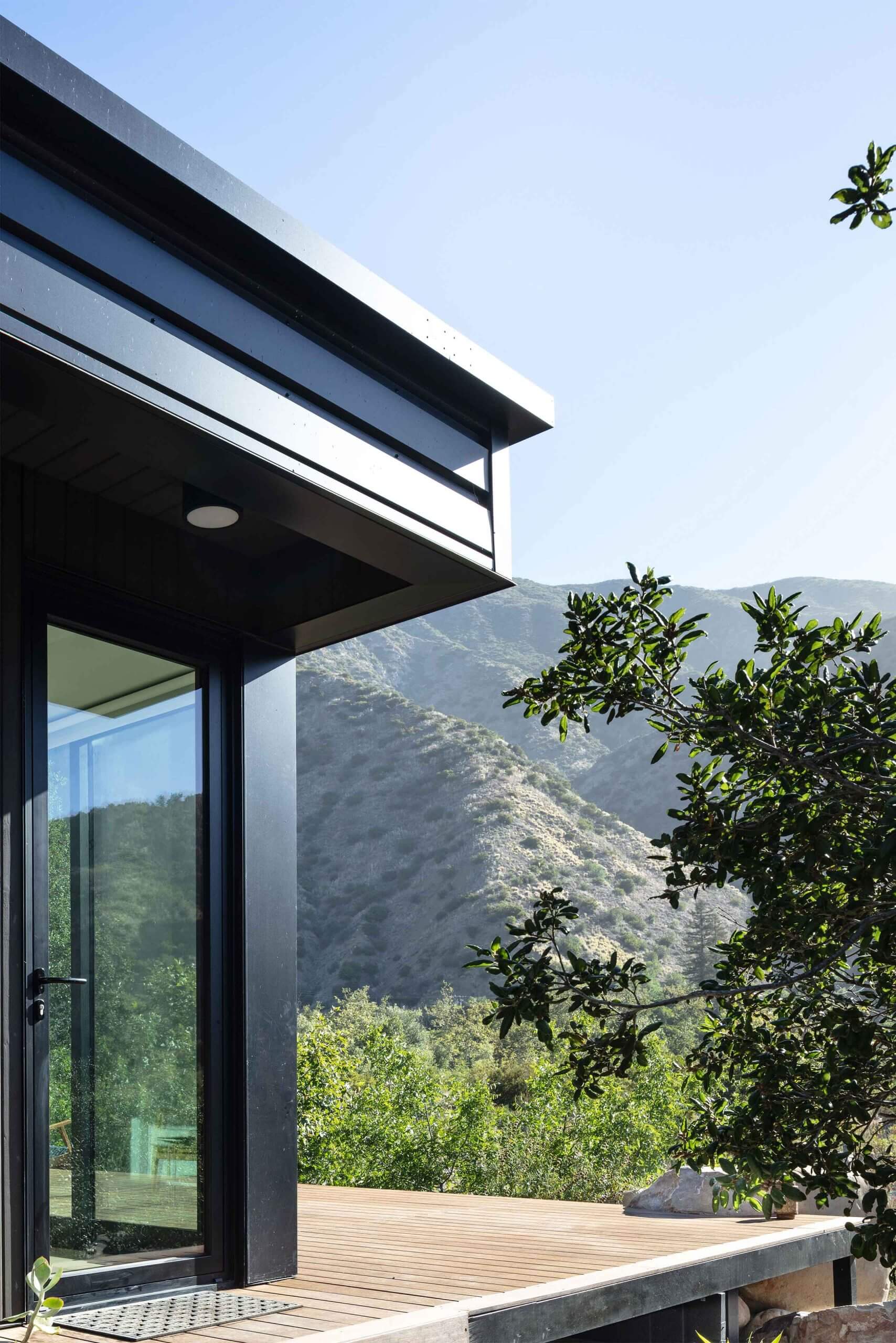 CONNECT ONE thumbnail 8