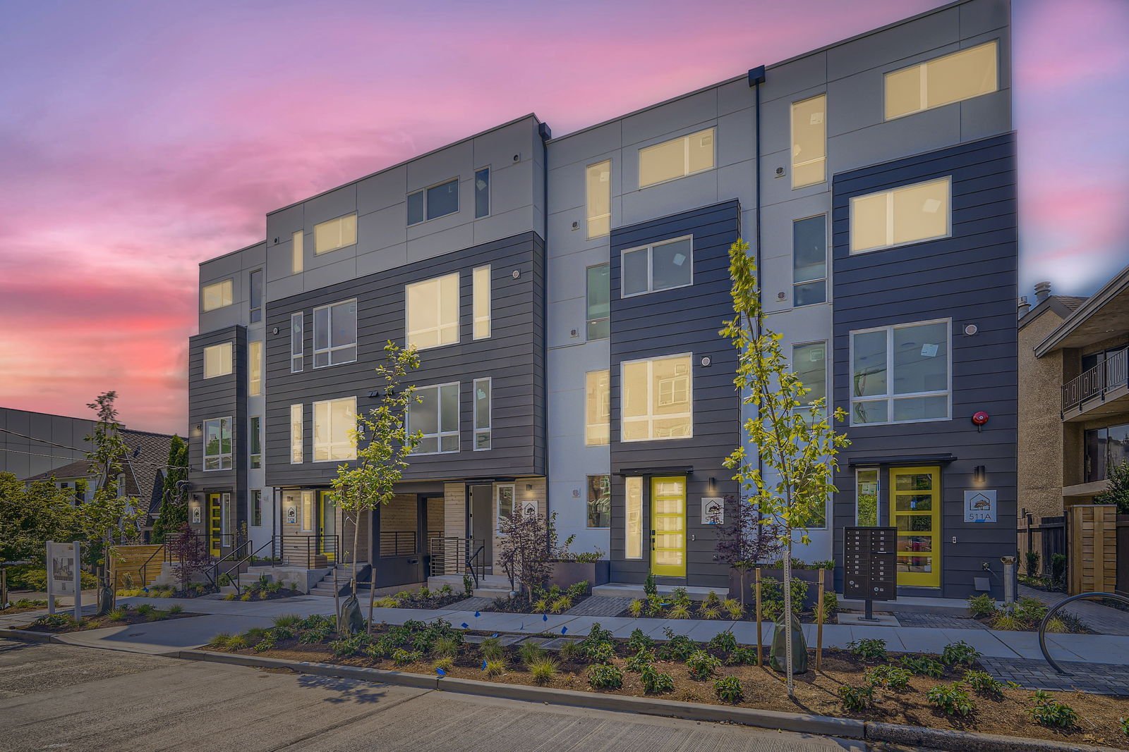 515 Howe St Seattle photo 1