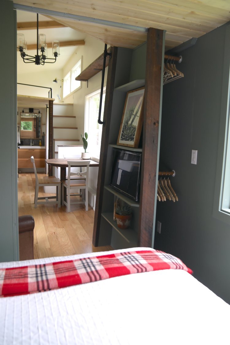 ASPEN CABIN thumbnail 4