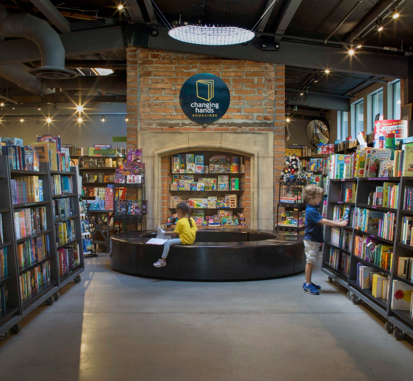 CHANGING HANDS BOOK STORE thumbnail 4