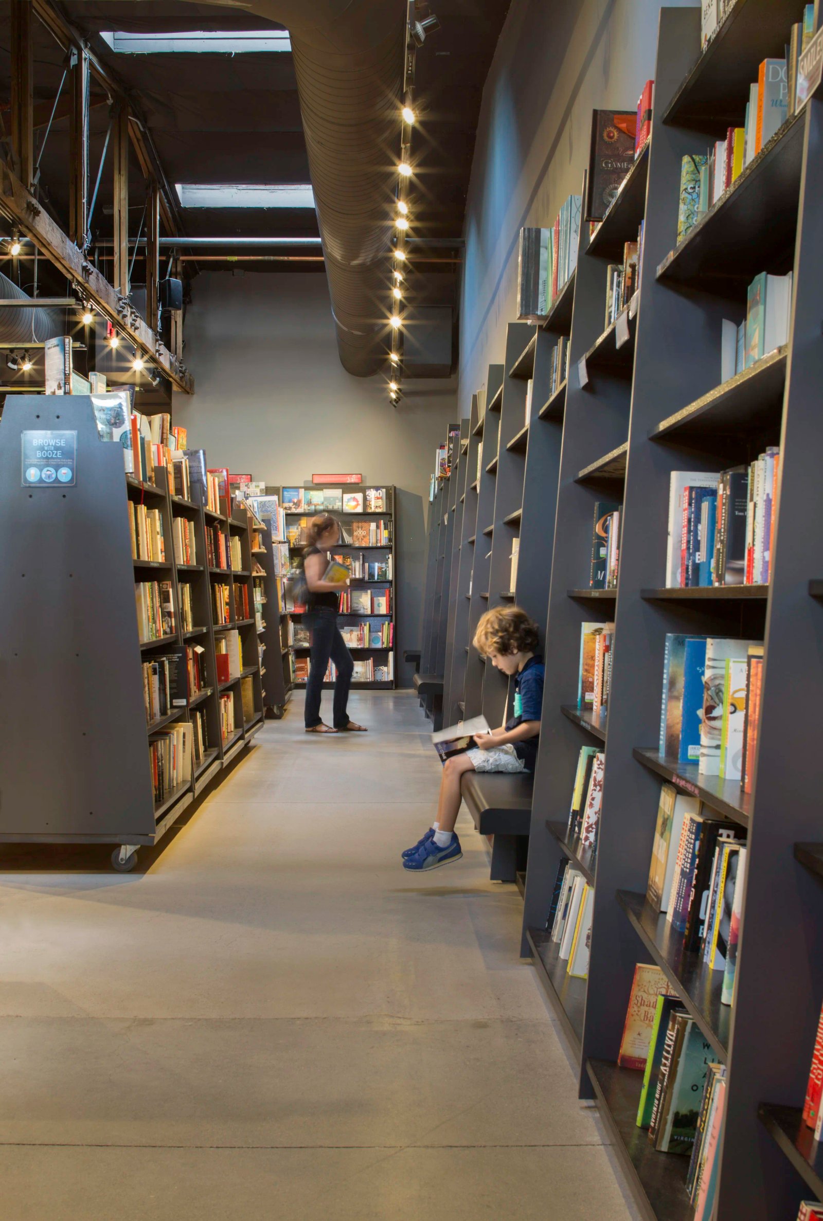 CHANGING HANDS BOOK STORE thumbnail 5