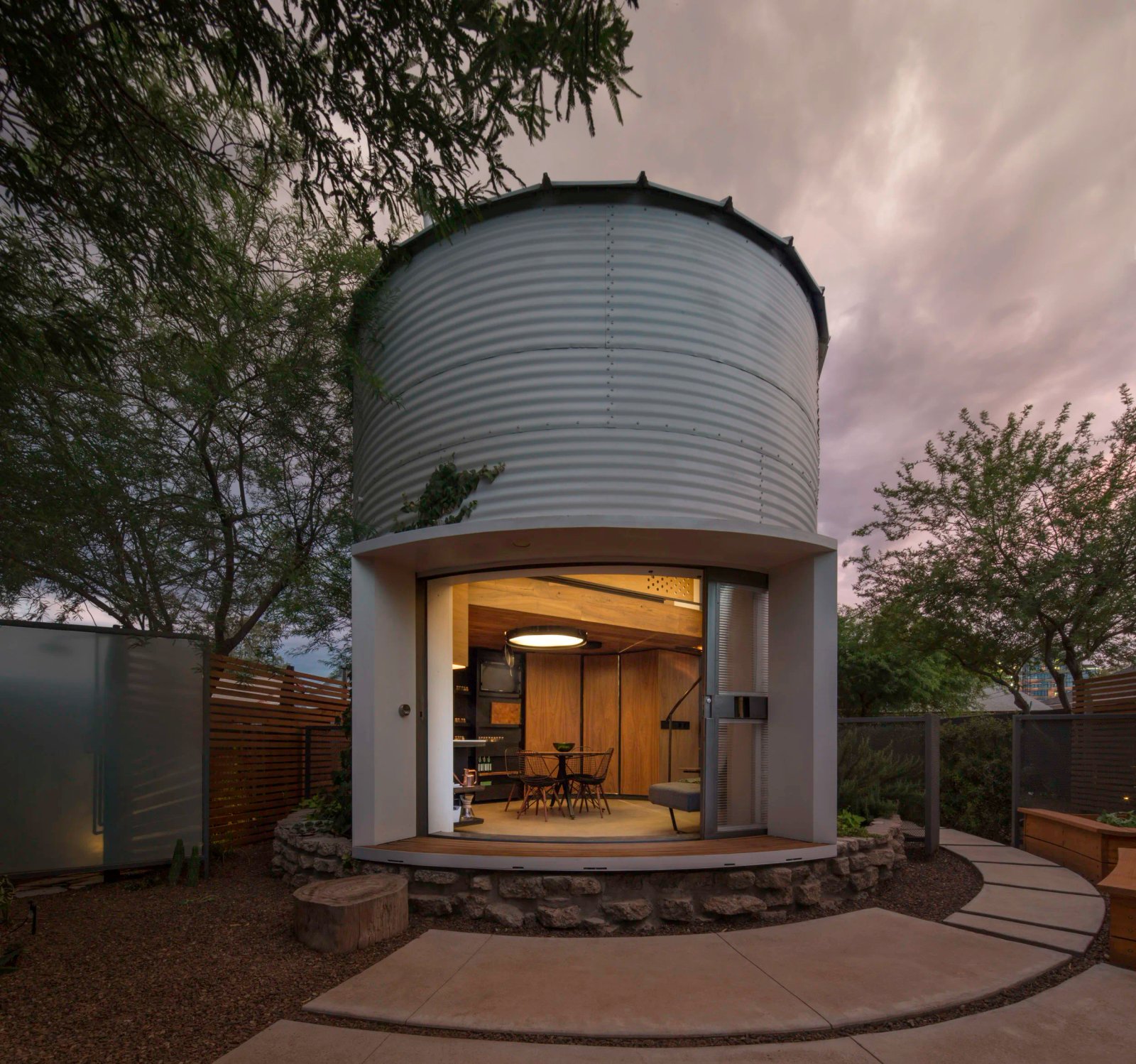 SILO HOUSE thumbnail 4
