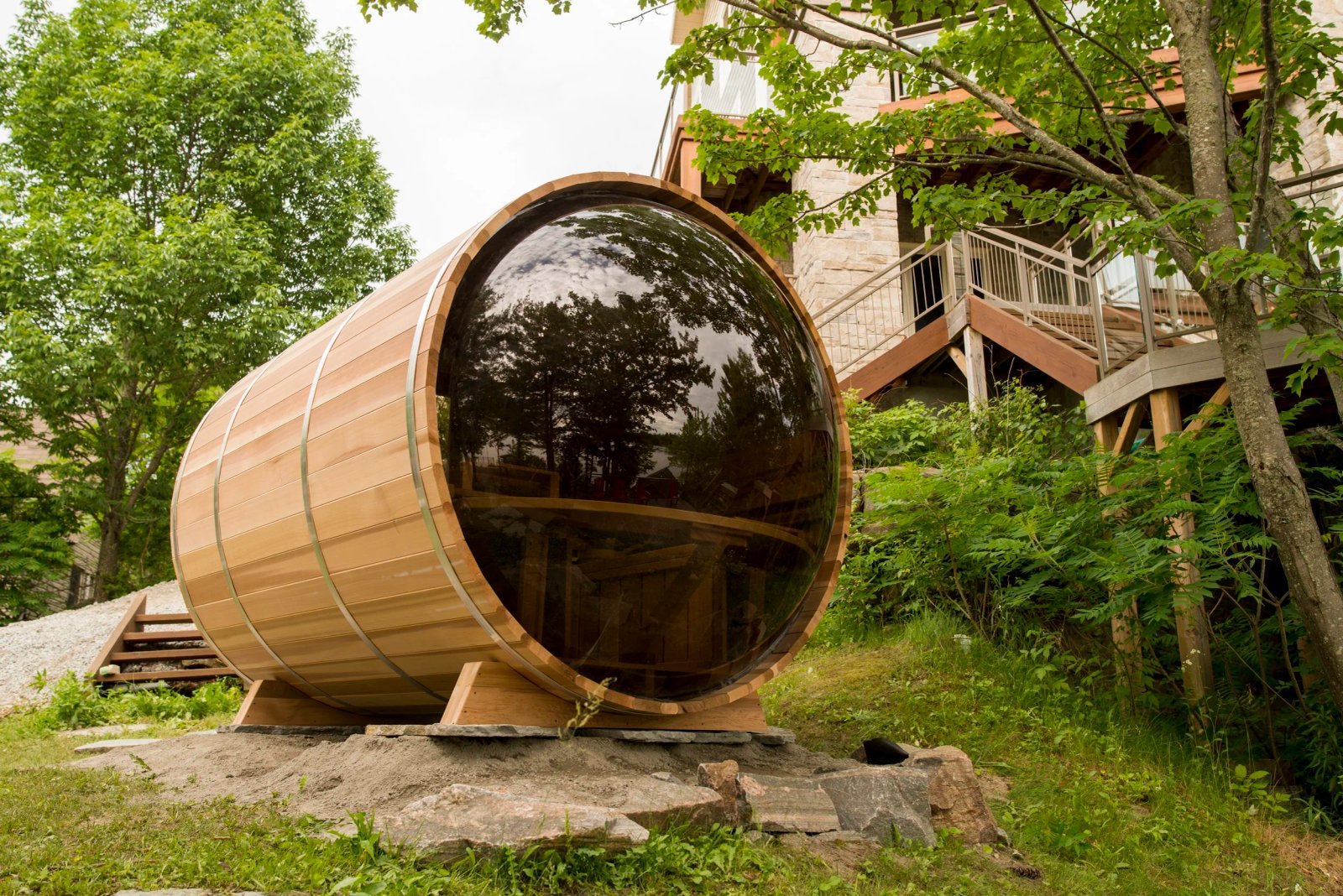 8’ Red Cedar panoramic Barrel Sauna photo 1