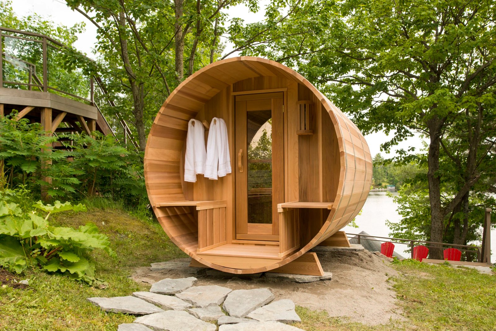 8’ Red Cedar panoramic Barrel Sauna thumbnail 5