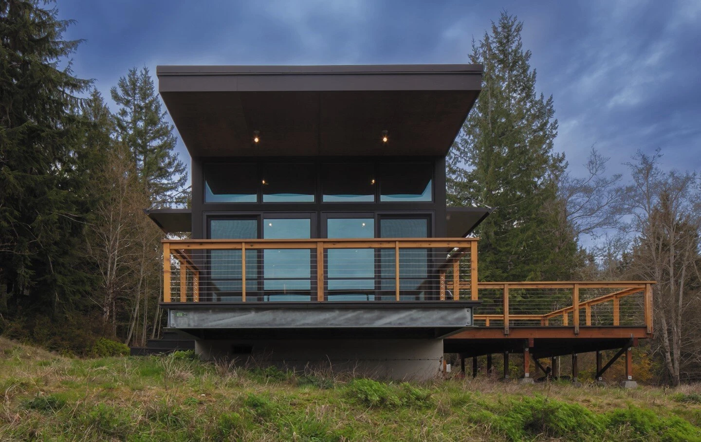 Hood Canal M Series thumbnail 2