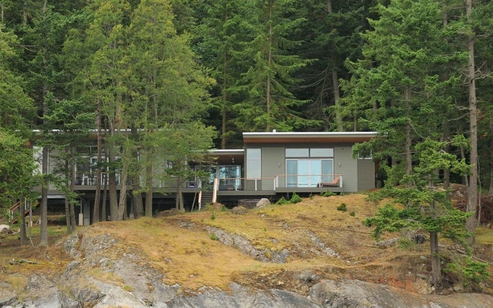 Obstruction Island Cabin thumbnail 4