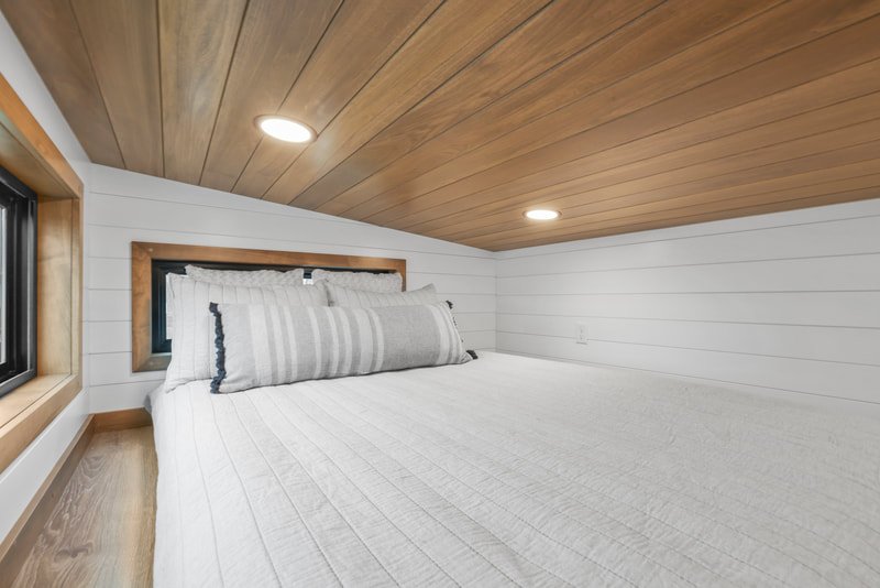 COASTAL MODERN thumbnail 41
