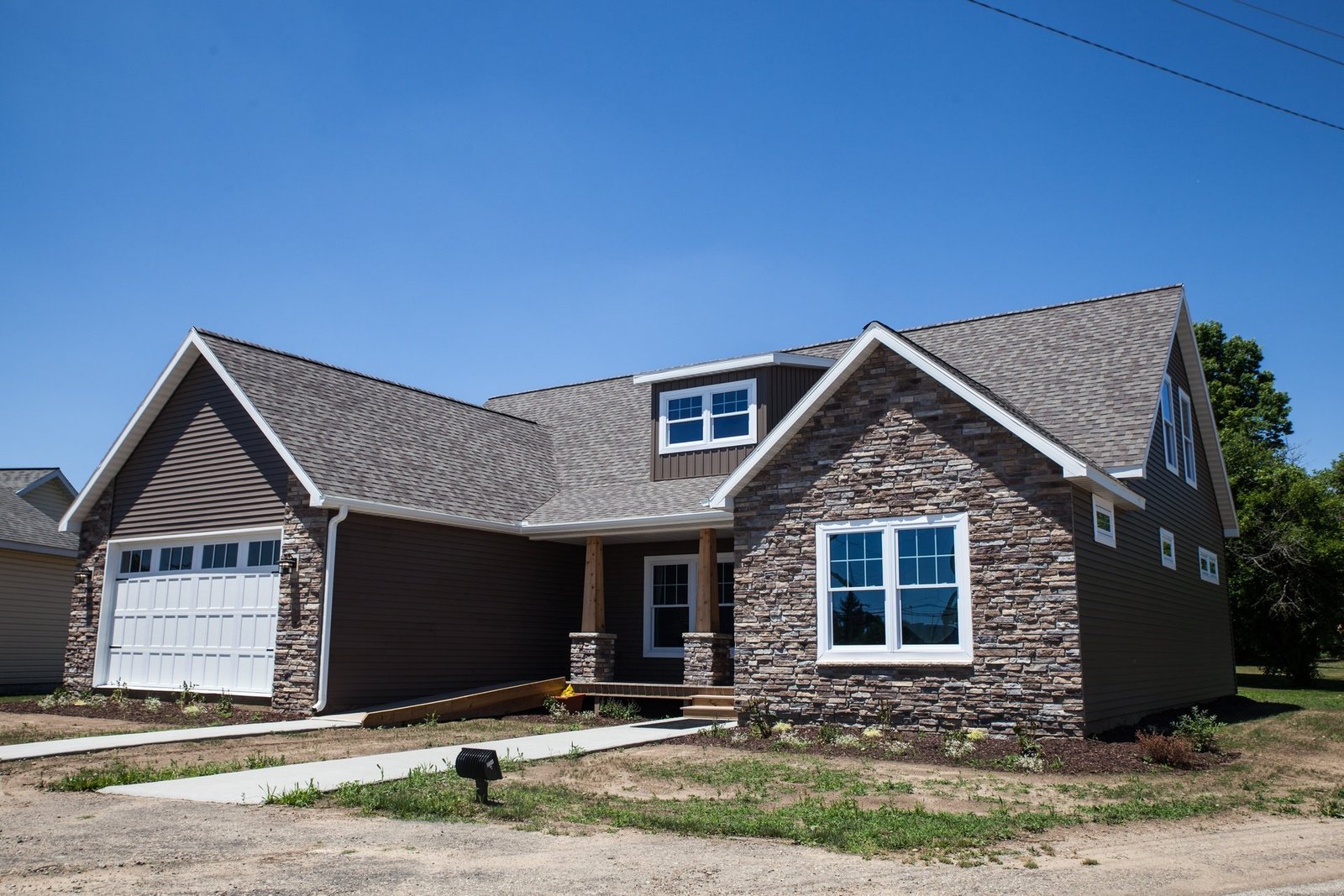 Craftsman Cape Cod Modular Home (Finished 2nd Floor) thumbnail 4