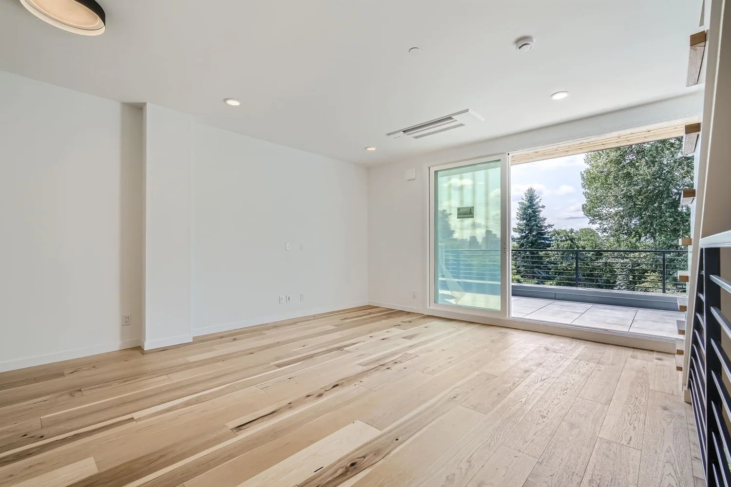 515 Howe St | Queen Anne, Seattle thumbnail 7