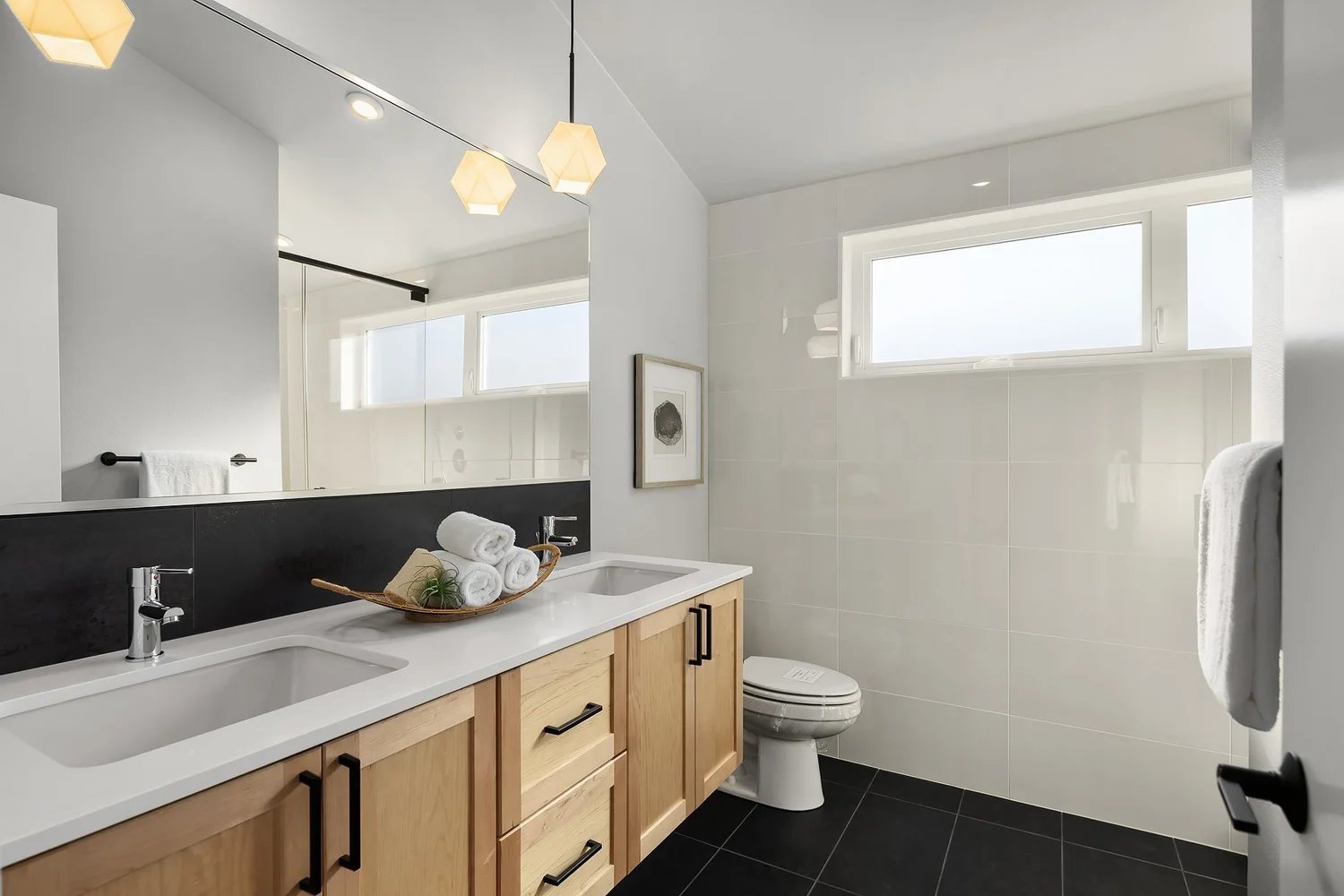 Rainier Valley | 7144 44th Ave S, Seattle thumbnail 7