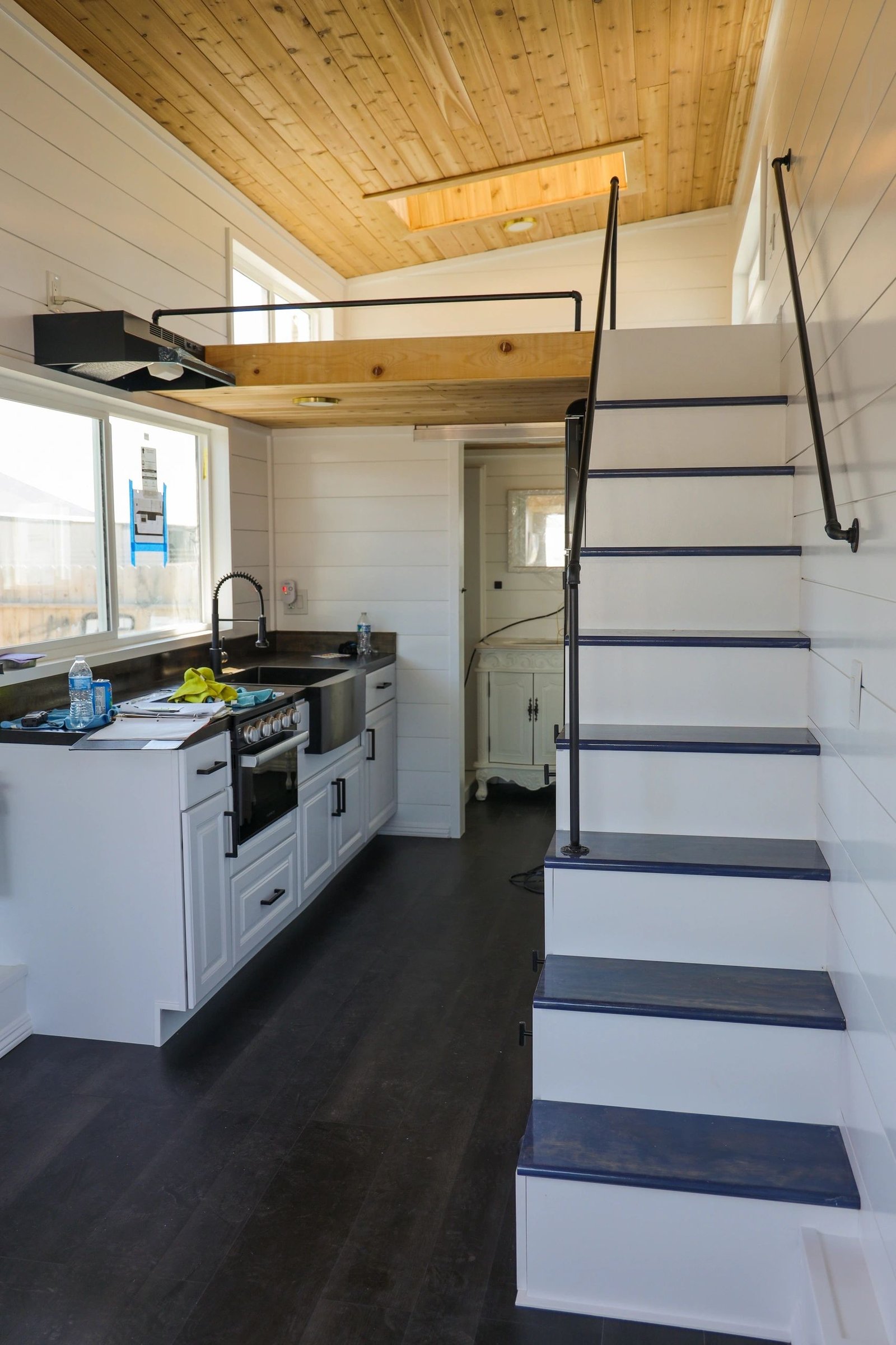Bay Cottage - 18 ft thumbnail 3