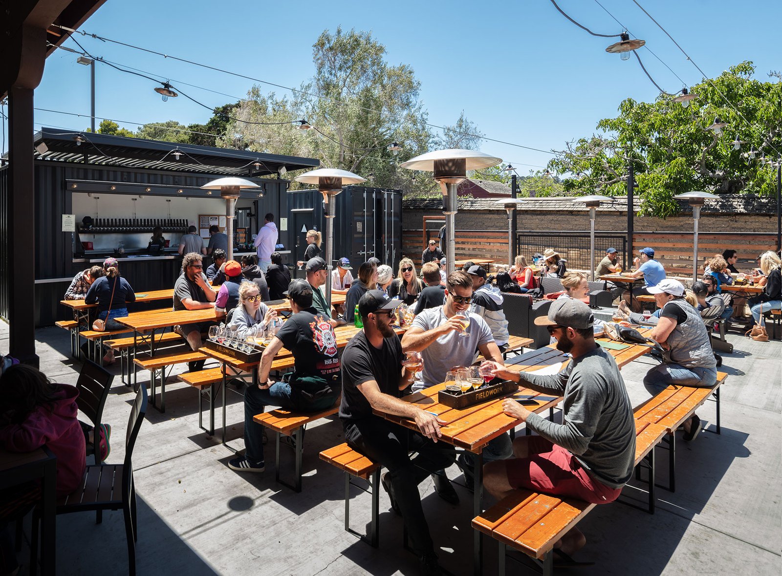 UPTOWN BIERGARTEN thumbnail 3