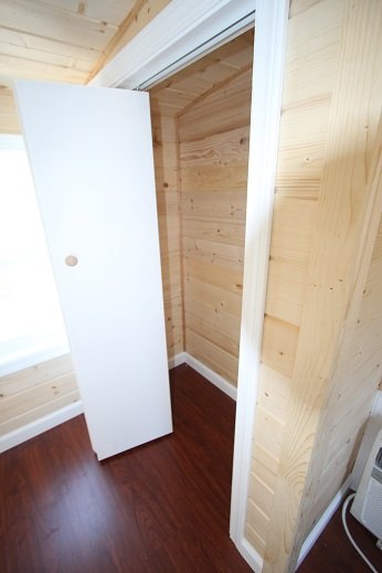 9′ x 22′ Modern Dual loft Caravan thumbnail 22