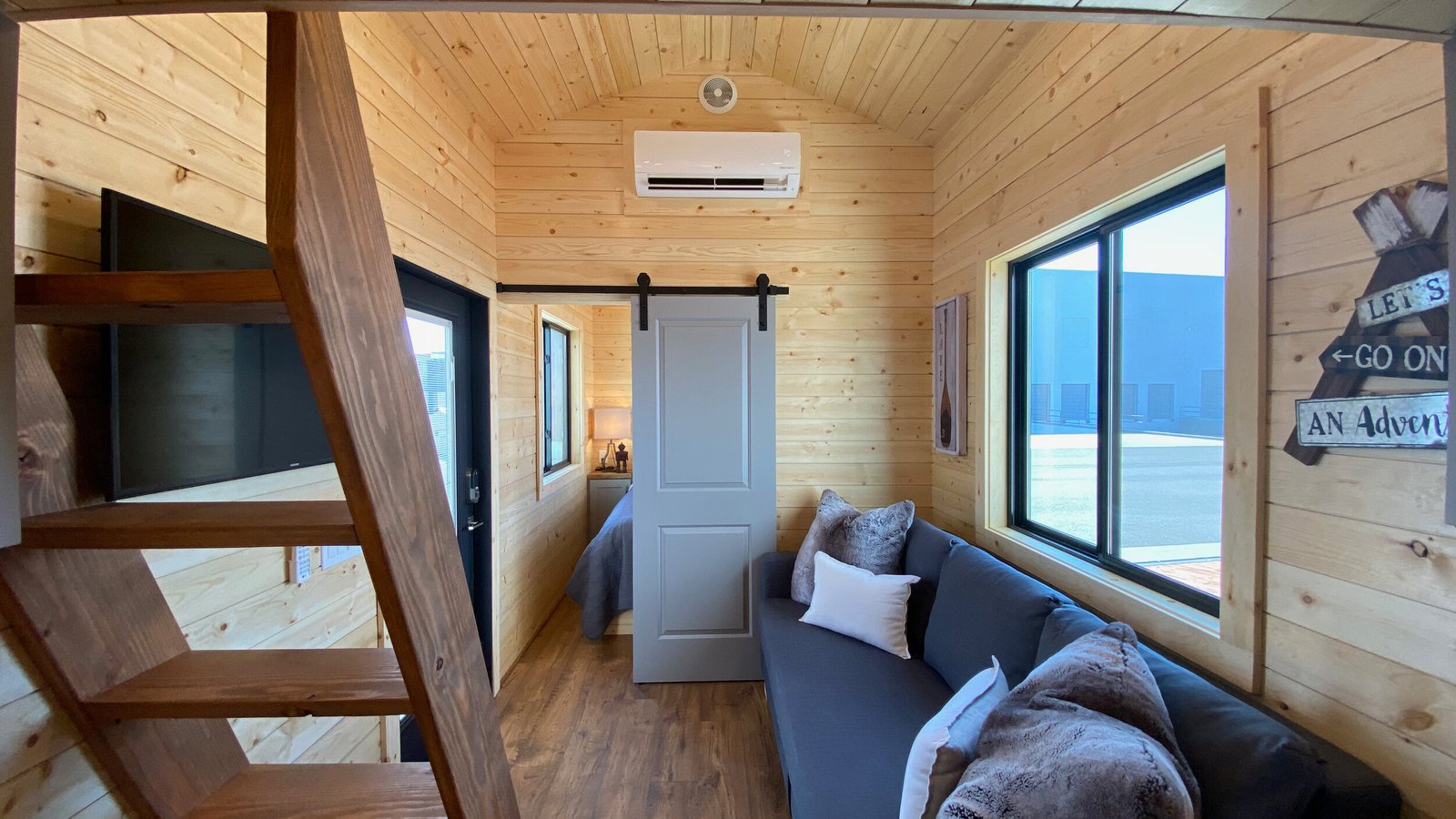 THE BUNKHOUSE thumbnail 25