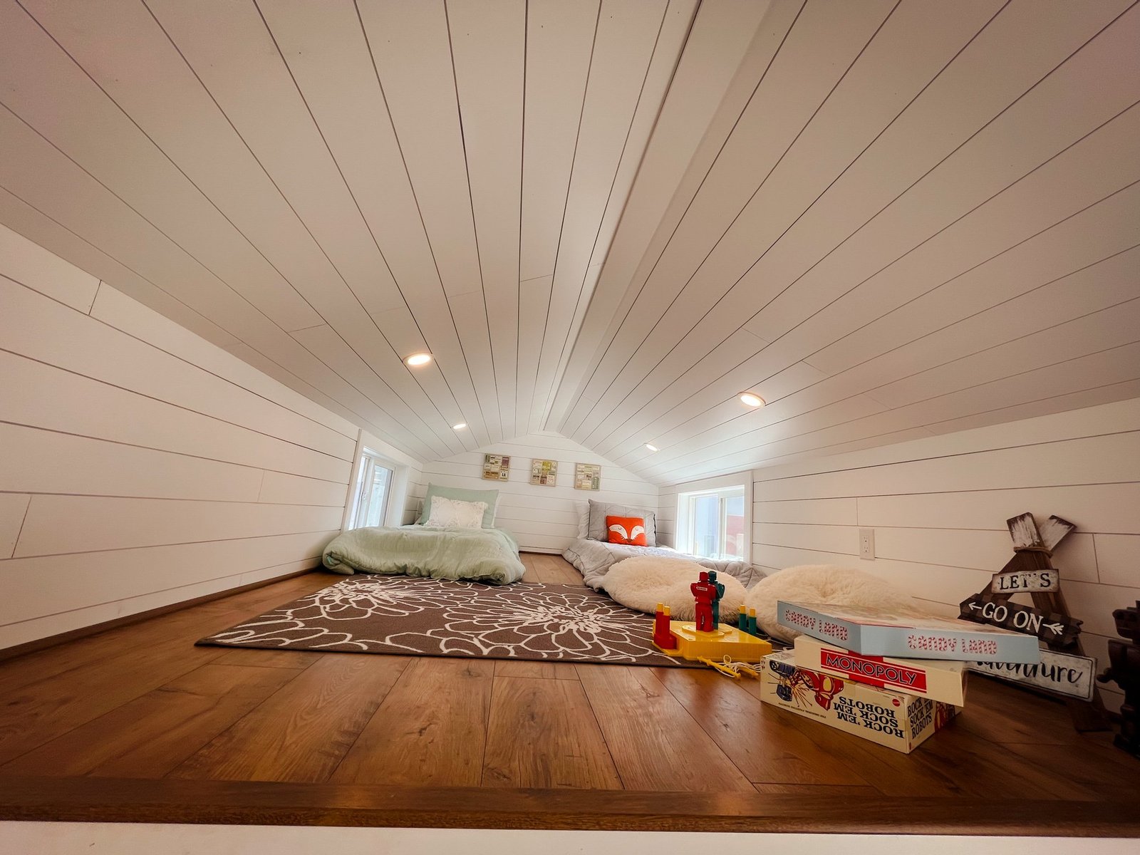 THE BUNKHOUSE thumbnail 7